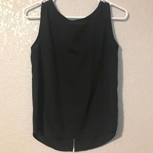 ✨Black sleeveless top